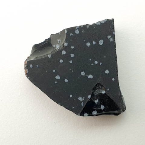 Snow obsidian cut raw 25x22 mm no 43 Snow obsidian cut raw 25x22 mm no 43