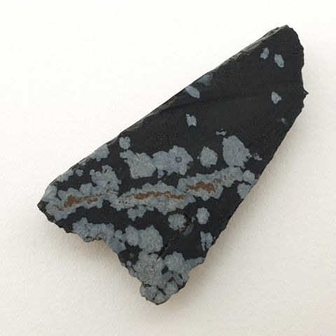 Snow obsidian cut raw 33x18 mm no 19 Snow obsidian cut raw 33x18 mm no 19