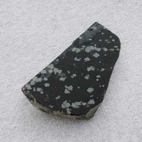 Snow obsidian cut raw 36x22 mm no 33 Snow obsidian cut raw 36x22 mm no 33