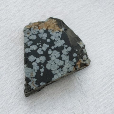 Snow obsidian cut raw 36x27 mm no 4 Snow obsidian cut raw 36x27 mm no 4