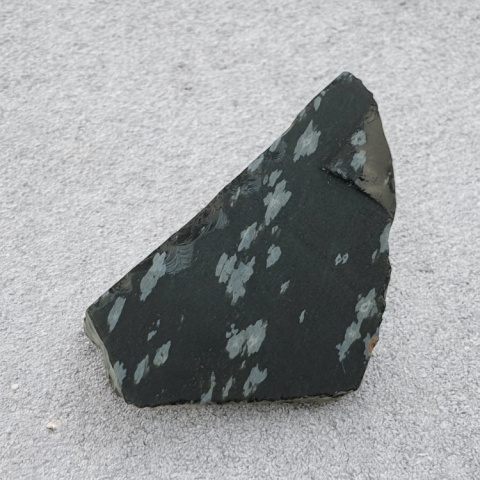 Snow obsidian cut raw 37x22 mm no 5 Snow obsidian cut raw 37x22 mm no 5
