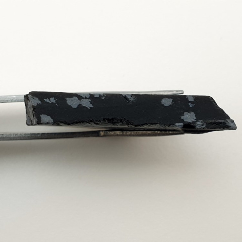 Snow obsidian cut raw 37x22 mm no 5 Snow obsidian cut raw 37x22 mm no 5