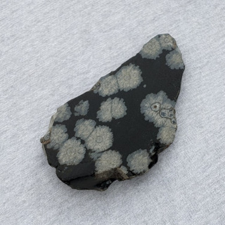 Snow obsidian cut raw 38x21 mm no 10