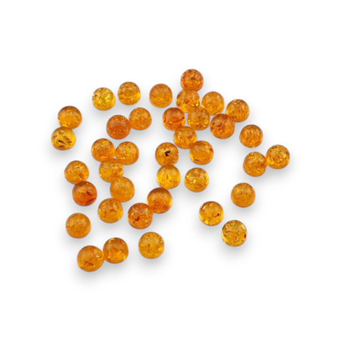 Baltic amber cabochon dia. 4 mm 1 pc Baltic amber cabochon dia. 4 mm 1 pc