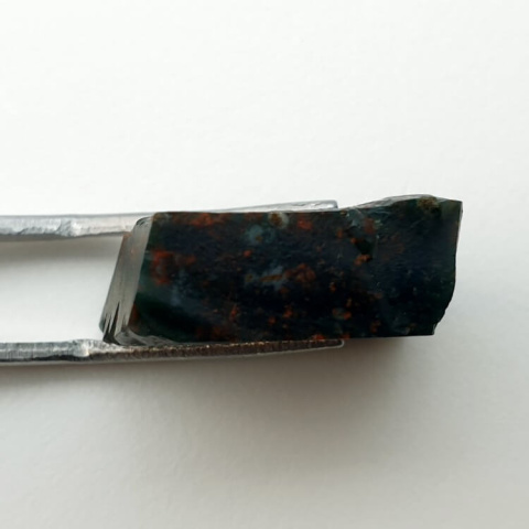 Bloodstone cut raw 21x19 mm No 40 Bloodstone cut raw 21x19 mm No 40