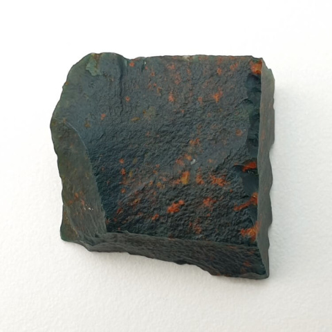 Bloodstone cut raw 21x19 mm No 40 Bloodstone cut raw 21x19 mm No 40