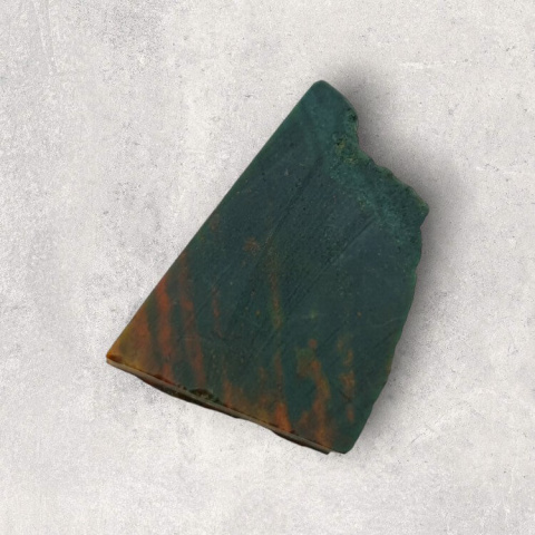 Heliotrope cut raw 31x22 mm No. 57 Heliotrope cut raw 31x22 mm No. 57