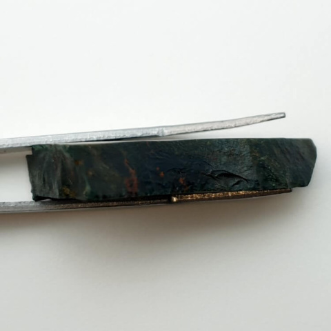 Heliotrope cut raw 37x27 mm No 19 Heliotrope cut raw 37x27 mm No 19
