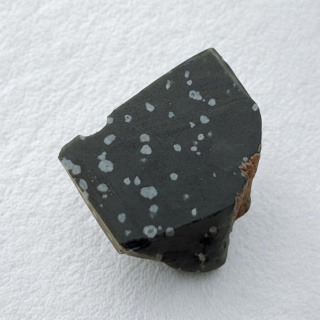 Cut snow obsidian raw 23x20 mm no. 88