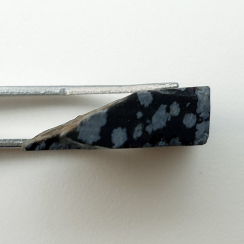 Snow obsidian cut raw 24x24 mm no 85 Snow obsidian cut raw 24x24 mm no 85