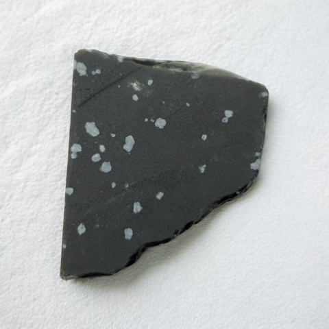 Snow obsidian cut raw 28x19 mm no 60 Snow obsidian cut raw 28x19 mm no 60