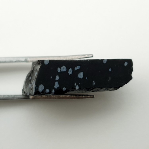 Snow obsidian cut raw 28x19 mm no 60 Snow obsidian cut raw 28x19 mm no 60