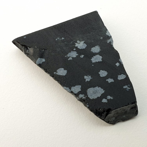 Snow obsidian cut raw 28x22 mm no 70 Snow obsidian cut raw 28x22 mm no 70