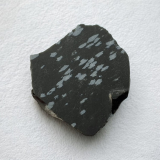Cut snow obsidian raw 30x30 mm No. 57