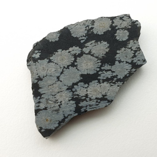 Snow obsidian cut raw 36x23 mm no 67