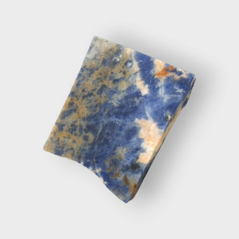 Sodalit cięty surowy 28x22 mm nr 5 Sodalit cięty surowy 28x22 mm nr 5