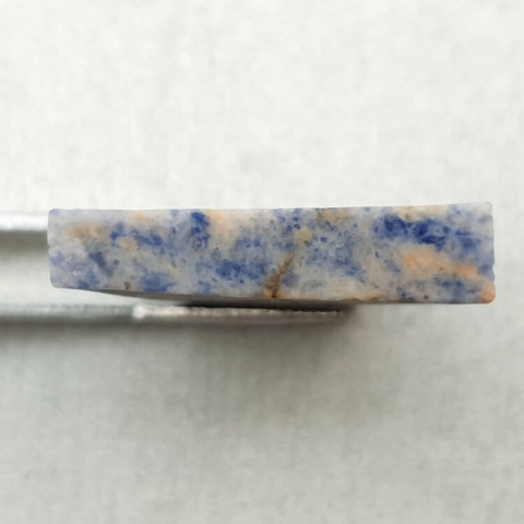 Sodalit cięty surowy 28x23 mm nr 23 Sodalit cięty surowy 28x23 mm nr 23
