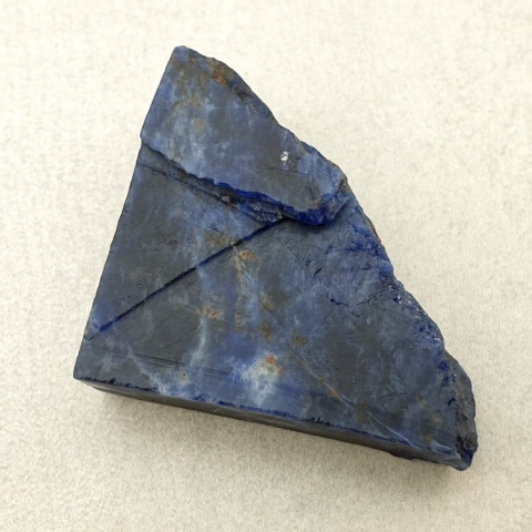Cut sodalite raw 29x26 mm No 25 Cut sodalite raw 29x26 mm No 25