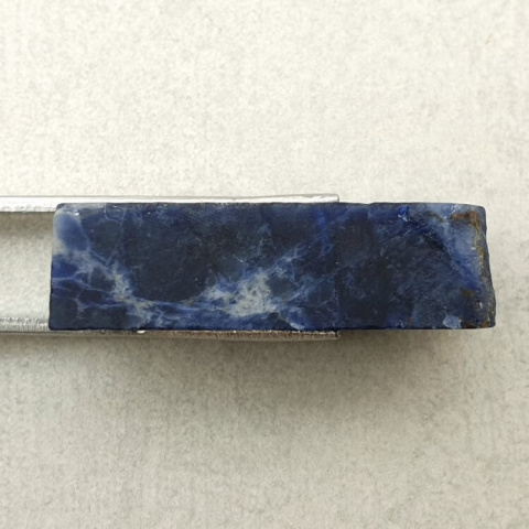 Cut sodalite raw 31x16 mm No. 31 Cut sodalite raw 31x16 mm No. 31