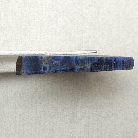 Sodalite cut raw 32x23 mm No 16 Sodalite cut raw 32x23 mm No 16