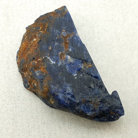 Cut sodalite raw 33x20 mm No 27 Cut sodalite raw 33x20 mm No 27