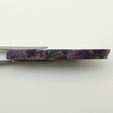 Kammererite cut raw 45x12 mm No 2 Kammererite cut raw 45x12 mm No 2