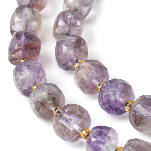 Amethyst bead faceted cube with hole 8x8 mm 4 pcs. Amethyst bead faceted cube with hole 8x8 mm 4 pcs.