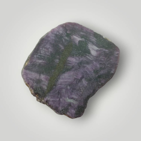 Kammererite cut raw 31x28 mm No. 64 Kammererite cut raw 31x28 mm No. 64