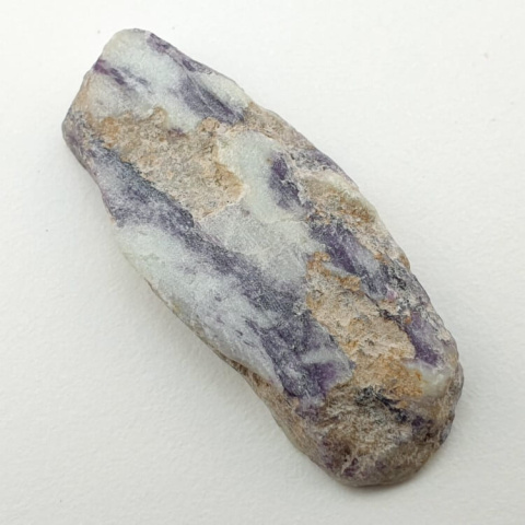 Kammererite cut raw 34x15 mm No. 83 Kammererite cut raw 34x15 mm No. 83