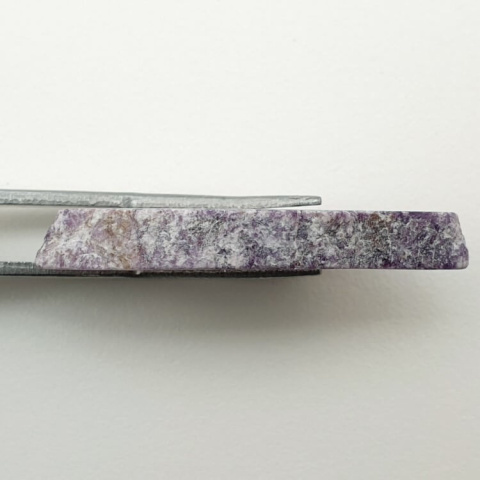 Kammererite cut raw 35x15 mm No 87 Kammererite cut raw 35x15 mm No 87