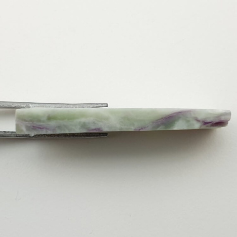 Kammererite cut raw 40x18 mm No 8 Kammererite cut raw 40x18 mm No 8