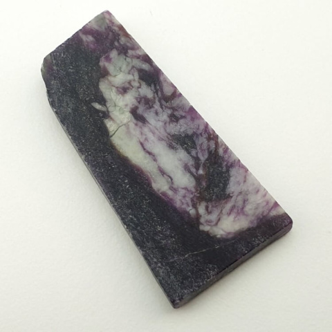 Kammererite cut raw 41x20 mm No 22 Kammererite cut raw 41x20 mm No 22