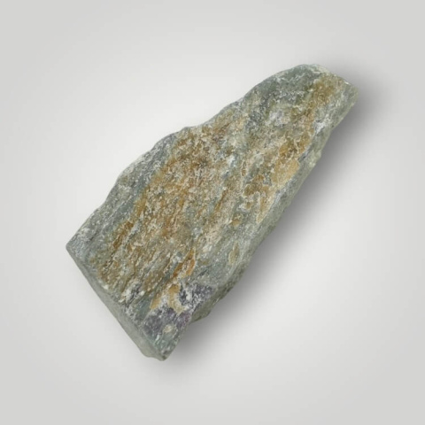 Kammererite cut raw 41x20 mm No 24 Kammererite cut raw 41x20 mm No 24
