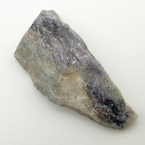 Kammererite cut raw 41x20 mm No 24 Kammererite cut raw 41x20 mm No 24