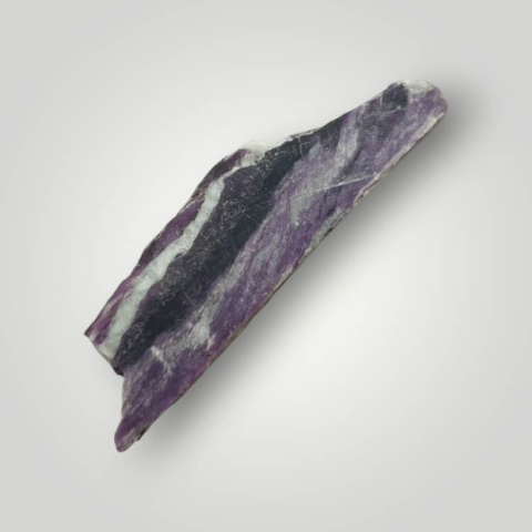 Kammererite cut raw 43x12 mm No 70 Kammererite cut raw 43x12 mm No 70