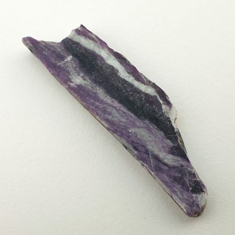 Kammererite cut raw 43x12 mm No 70 Kammererite cut raw 43x12 mm No 70