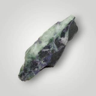 Kammererite cut raw 43x16 mm No 40
