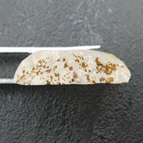 Cut raw rock quartz 25x21 mm no 72 Cut raw rock quartz 25x21 mm no 72
