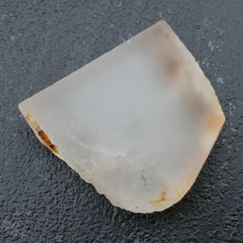 Cut raw rock quartz 25x23 mm no 69 Cut raw rock quartz 25x23 mm no 69