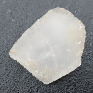 Cut raw rock crystal 26x21 mm No 39