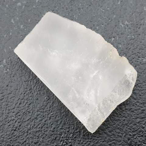 Cut raw rock crystal 27x17 mm no. 22 Cut raw rock crystal 27x17 mm no. 22