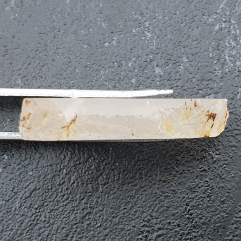 Cut raw rock quartz 28x23 mm No 32 Cut raw rock quartz 28x23 mm No 32