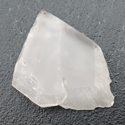 Cut raw rock quartz 29x23 mm No 48 Cut raw rock quartz 29x23 mm No 48