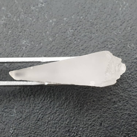 Cut raw rock quartz 34x18 mm No. 3 Cut raw rock quartz 34x18 mm No. 3