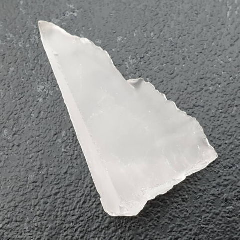 Cut raw rock quartz 34x18 mm No. 3 Cut raw rock quartz 34x18 mm No. 3