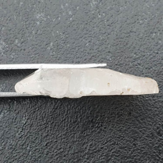 Cut raw rock quartz 34x21 mm No 11
