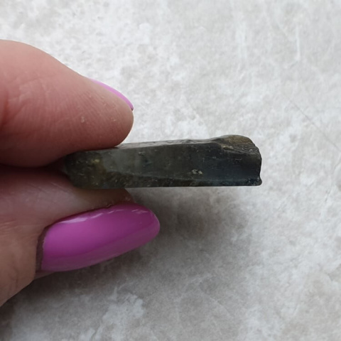 Labradoryt cięty surowy 27x22 mm nr 128 Labradoryt cięty surowy 27x22 mm nr 128