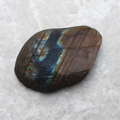 Labradorite cut raw 37x24 mm no 122 Labradorite cut raw 37x24 mm no 122