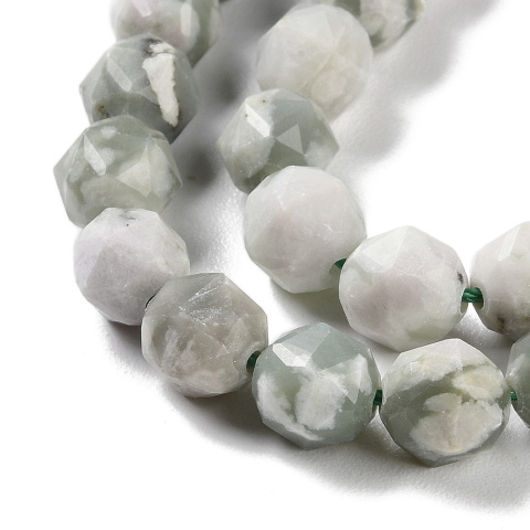 Peace jade faceted ball with hole 7-8 mm 4 pcs. Peace jade faceted ball with hole 7-8 mm 4 pcs.