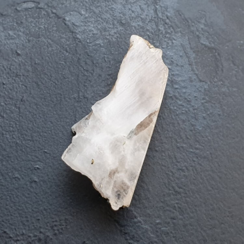 Moonstone polished piece 31x13 mm no. 105 Moonstone polished piece 31x13 mm no. 105
